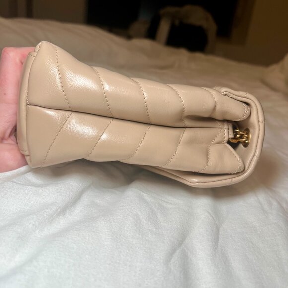 YSL  - Loulou Small YSL Shoulder Bag in Quilted Leather - Picture 7 of 17